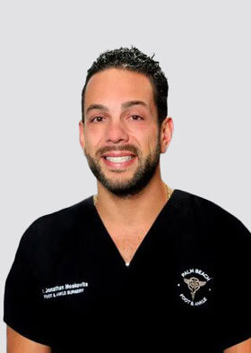 Podiatrist Dr. Jonathan Moskovits Foot Doctor Jonathan Moskovits, DPM in the Palm Beach County, FL: Boynton Beach (Kings Point, Westgate, Delray Beach, Boca Raton, Manalapan, Greenacres, Palm Springs) and Palm Beach Gardens (Juno Beach, Lake Park, Riviera Beach, Jupiter, Tequesta, Mangonia Park, Cloud Lake, Limestone Creek, Cabana Colony), and West Palm Beach (Hypoluxo, Wellington, Haverhill, Loxahatchee Groves, Lake Worth, Lantana, Golden Lakes) areas